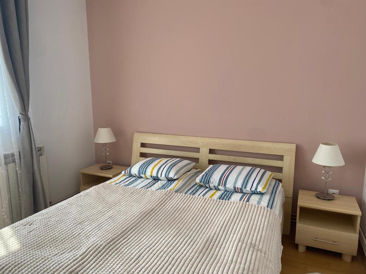 Sfântu-GheorgheSendy Apartman 2アパートメント エクステリア 写真