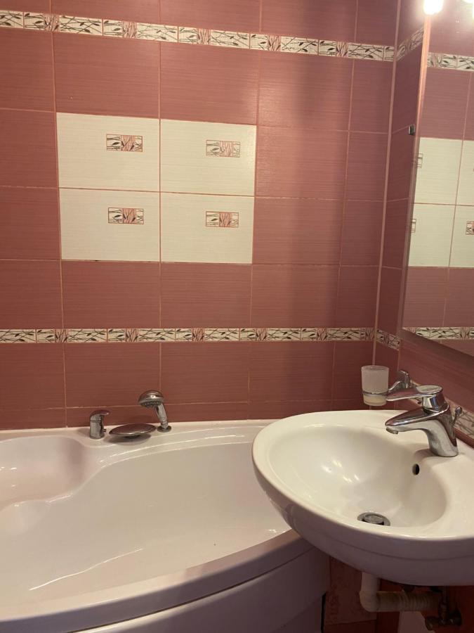 Sfântu-GheorgheSendy Apartman 2アパートメント エクステリア 写真